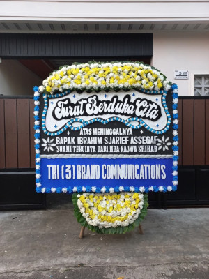 Papan Bunga Duka di Pendung Hiang